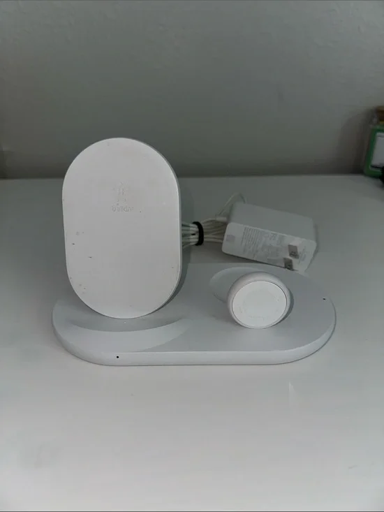 Belkin White 3-in-1 Wireless Charging Stand
