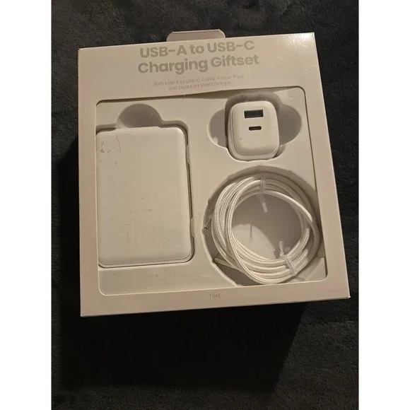 GEMS USB-A to USB-C‎ Charging Gift Set with 5000MmAh Power Bank Cable - White