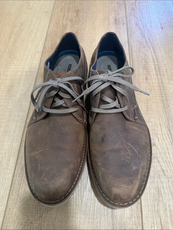 Clarks Brown Leather Derby Shoes with Gray Laces