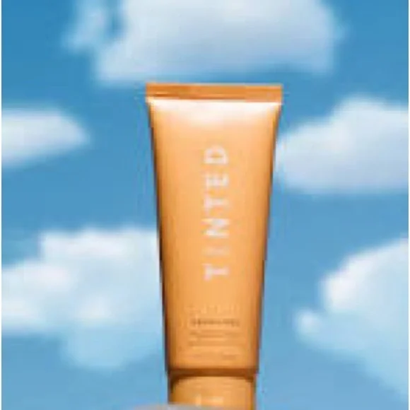 ✨ Live Tinted Hueglow – Face + Body (1.7 fl oz / 50mL)