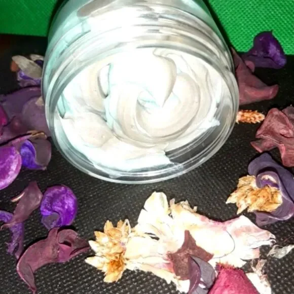 HAND Crafted SIMPLE Things Shimmering Whipped Body Butter- (CLOUD 9)