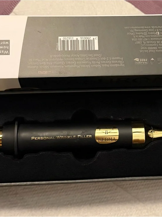 Kedma Personal Wrinkle Filler Device in Black and Gold