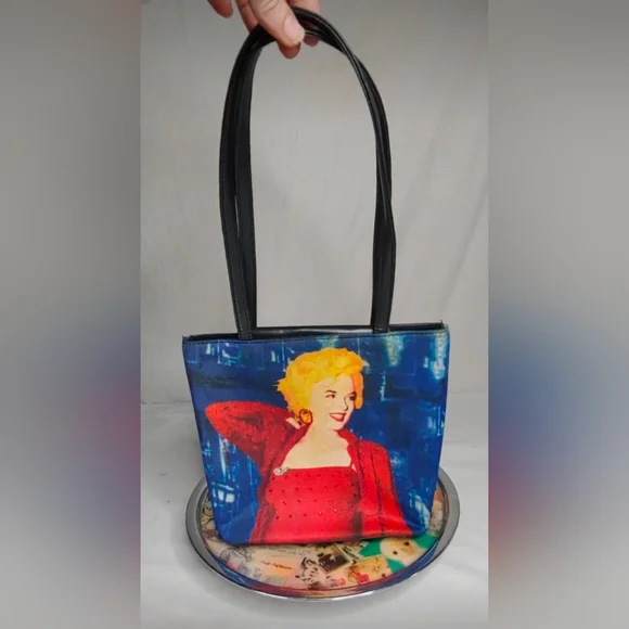 Marilyn Monroe NWOT Beautifully Blinged Hobo Bag