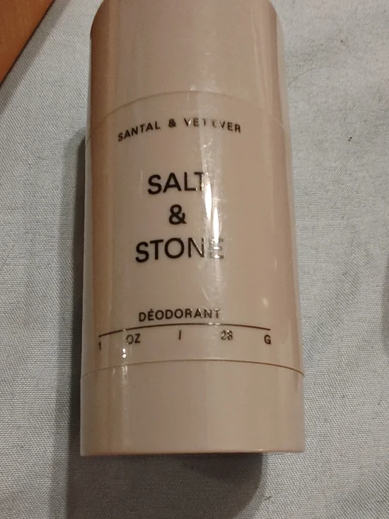Salt & Stone Santal & Vetiver Deodorant - Nude 1oz