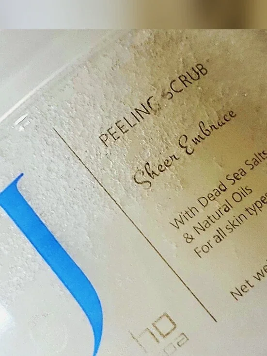 New Sheer Embrace Peeling Scrub with Dead Sea Salts