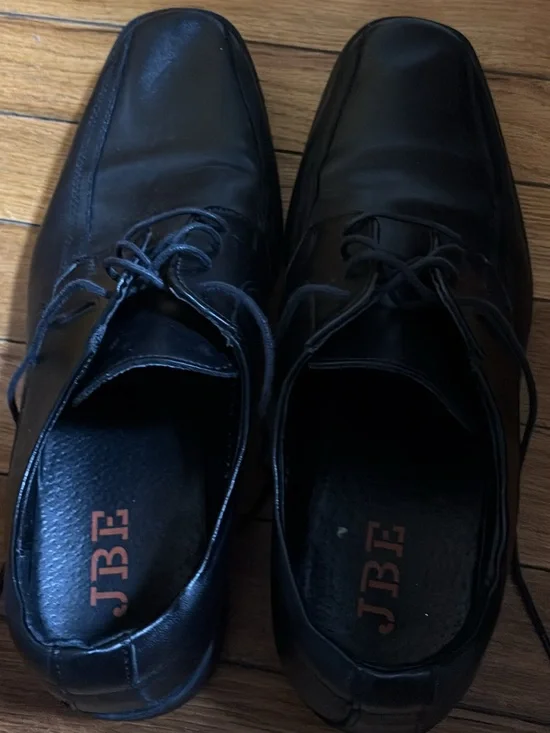 Men’s dress shoes