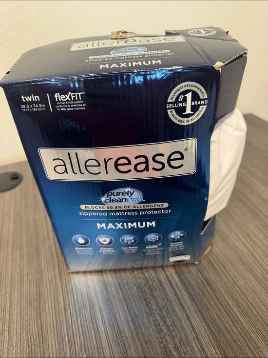 Allerease Maximum White Twin Zippered Mattress Protector