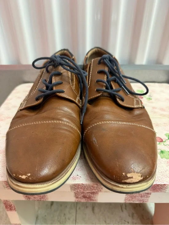 Tommy Hilfiger Brown Leather Oxford Dress Shoes with Navy Laces