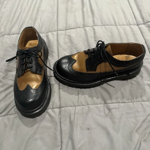 Vintage 90's Dr. Martens Bex 3989 Black Gold Wingtip Brogue Oxfords Y2K Size 5