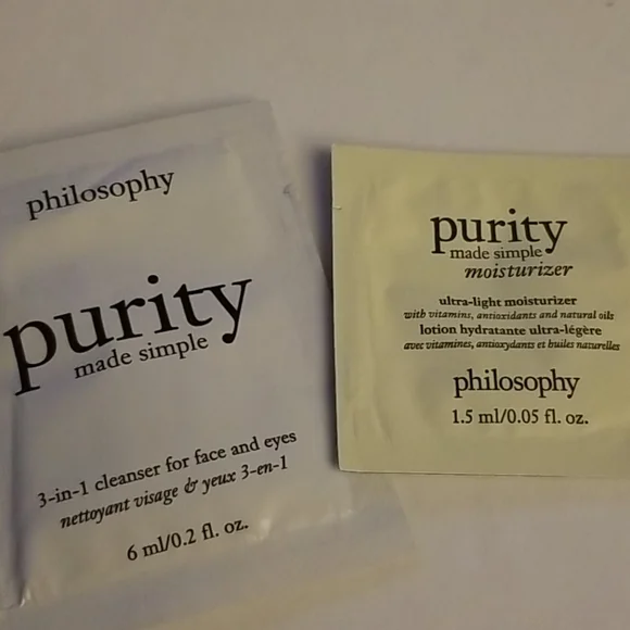 4/25 bundle item. Philosophy Cleanser & Moisturize Sample Packets