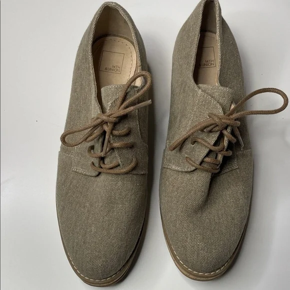 H&M Men's Beige‎ Oxfords
