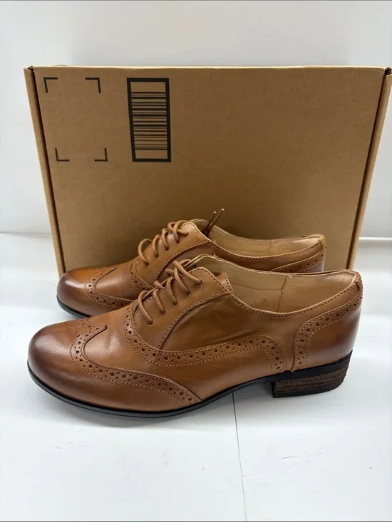 NEW Clarks Women’s Cognac Leather Brogue Oxfords Size 7.5