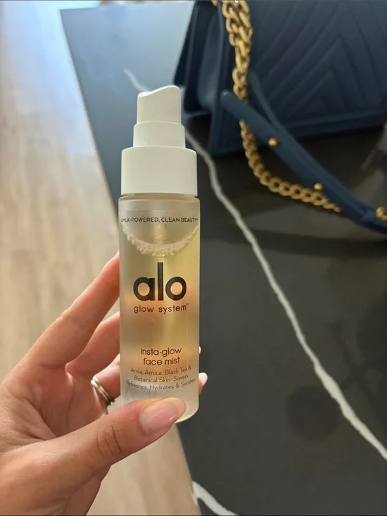 Alo Glow System Insta-Glow Face Mist