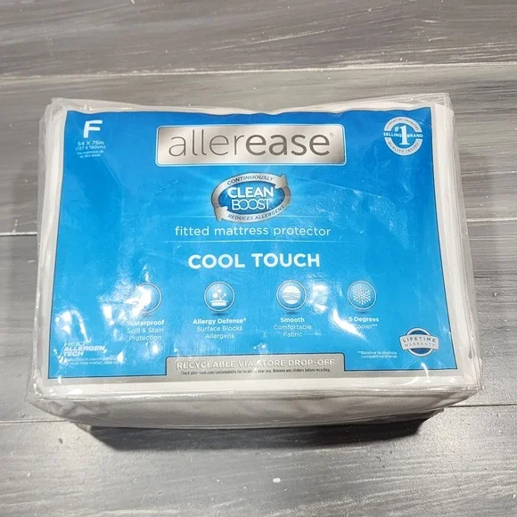 Allerease CleanBoost Cool Touch Full Fitted Mattress Protector Waterproof White