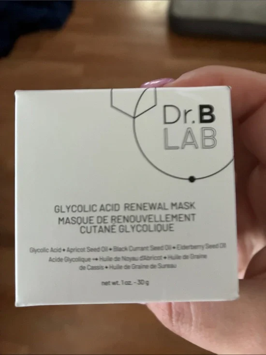 Dr B LAB Glycolic Acid Renewal Mask - White