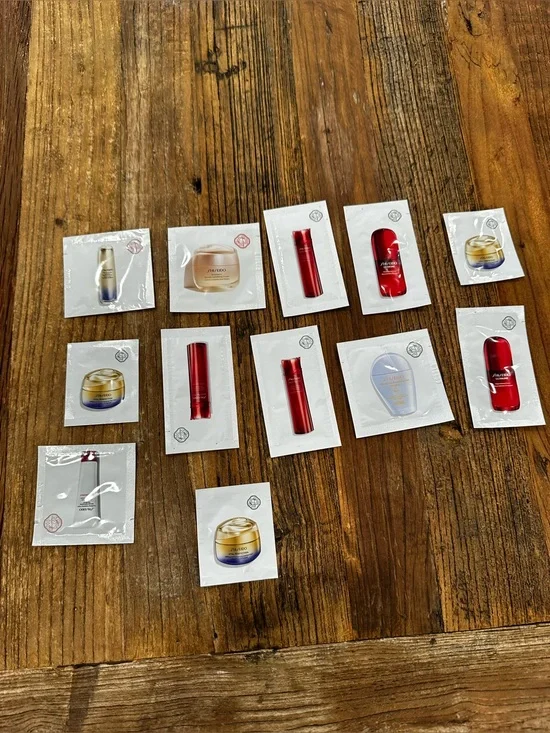Shiseido Skincare Sample Sachets in Red, Gold & White