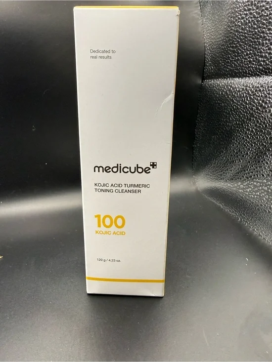 Medicube Kojic Acid Turmeric Toning Cleanser - 4.23oz Exp7/2028