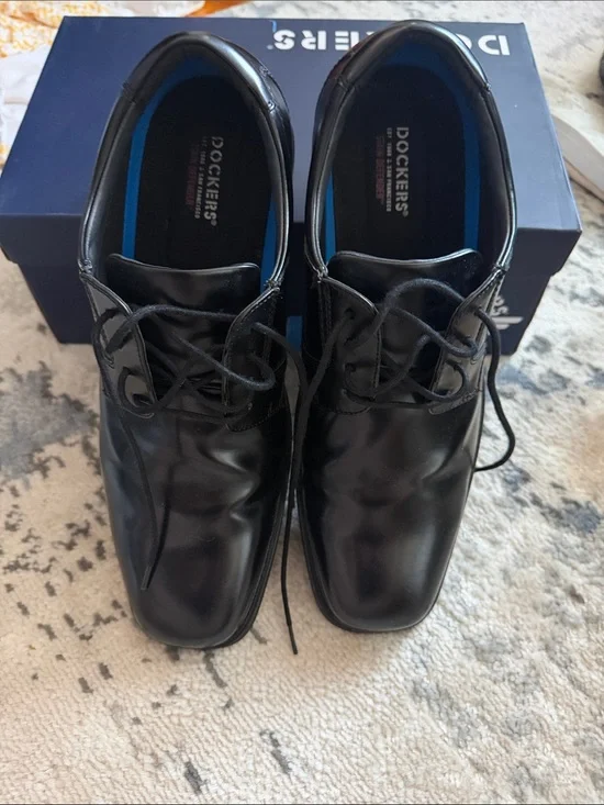 Dockers Men's Black Lace-Up Dress Shoes