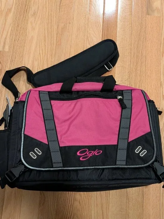 Ogio Laptop Messenger Bag 03057 w/ Shoulder Strap - up to 17