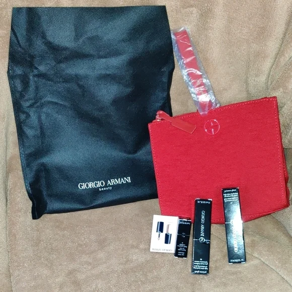 Giorgio Armani Beauty Set – Prisma Glass, Nude Glow 02, Candy Halo 07, Eye Tint