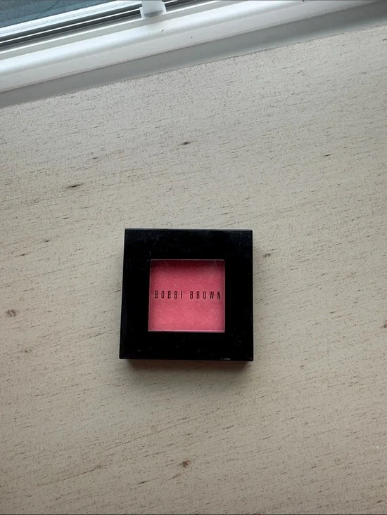 Bobbi Brown Powder Blush -pretty coral