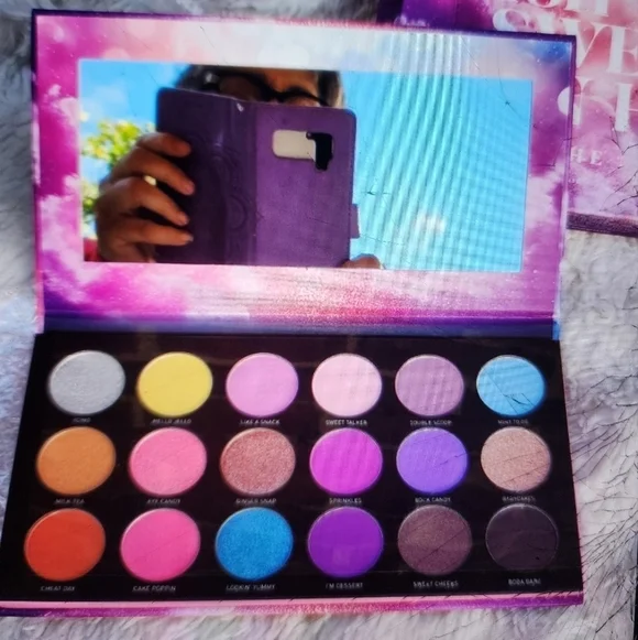 Morphe Sweet On Hue 18 Vibrant Shadow Palette NEW