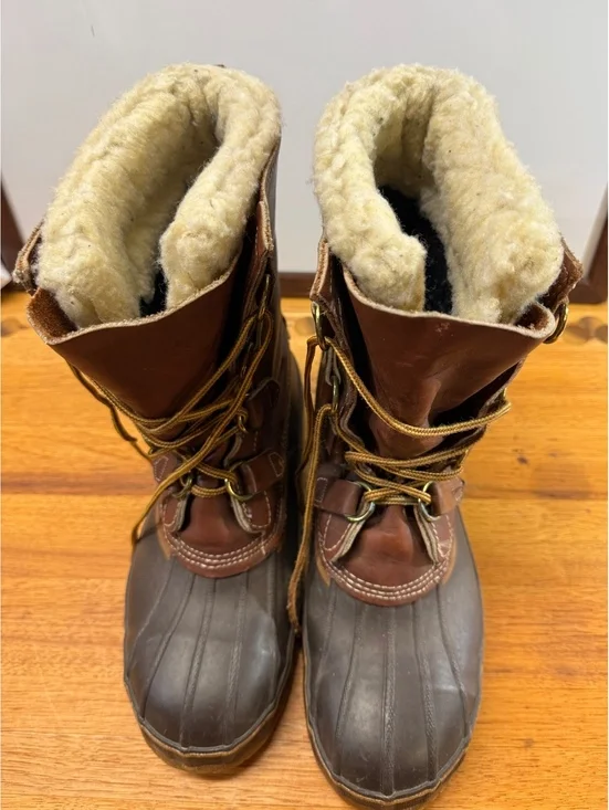 VINTAGE Rico Men's Winter Duck Steel Shank Boots Size 9 Brown Leather Insulated