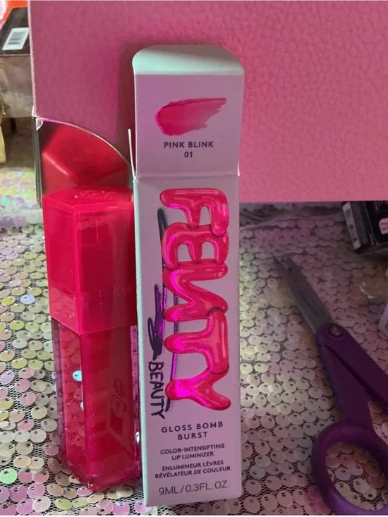 Fenty Beauty Gloss Bomb Burst Lip Luminizer — Pink Blink