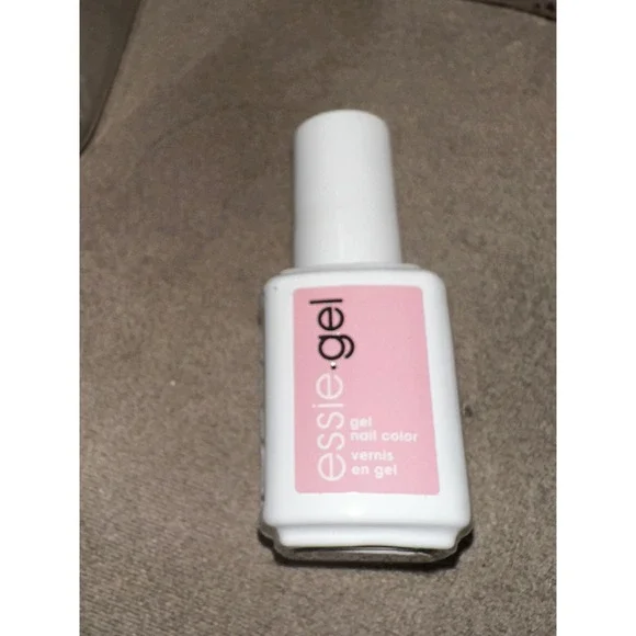 Essie Gel Nail Color Sugar Daddy‎ Sheer Pink Professional Polish