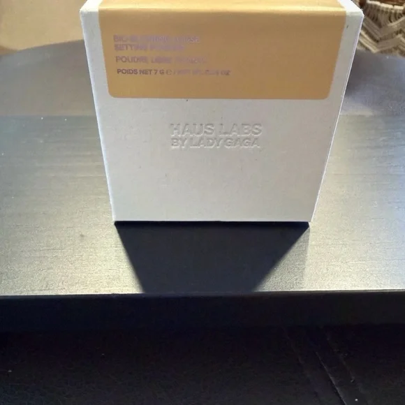 Haus Labs By Lady‎ Gaga Setting Powder - golden