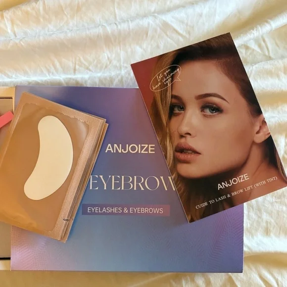 NIB- Eyebrow-Eyelash Dye kit Professional kit Salon quality eyebrow & Lash Kit