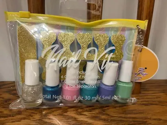 Gina Beauty Nail Kit with 6 Polishes Glitter File and Toe Separators