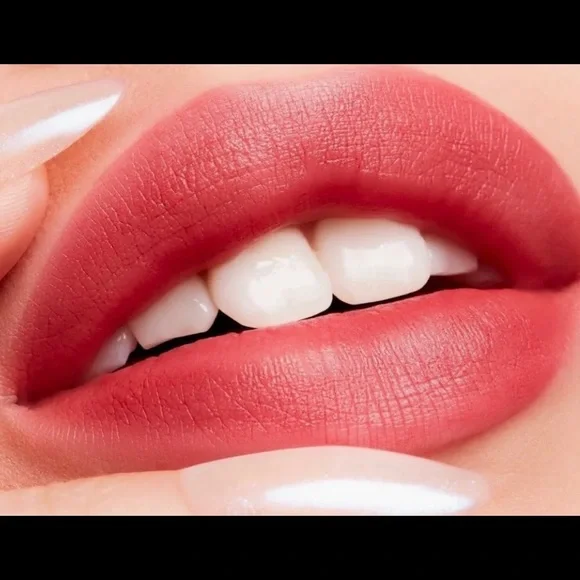 MAC Lipstick in Forever Curious