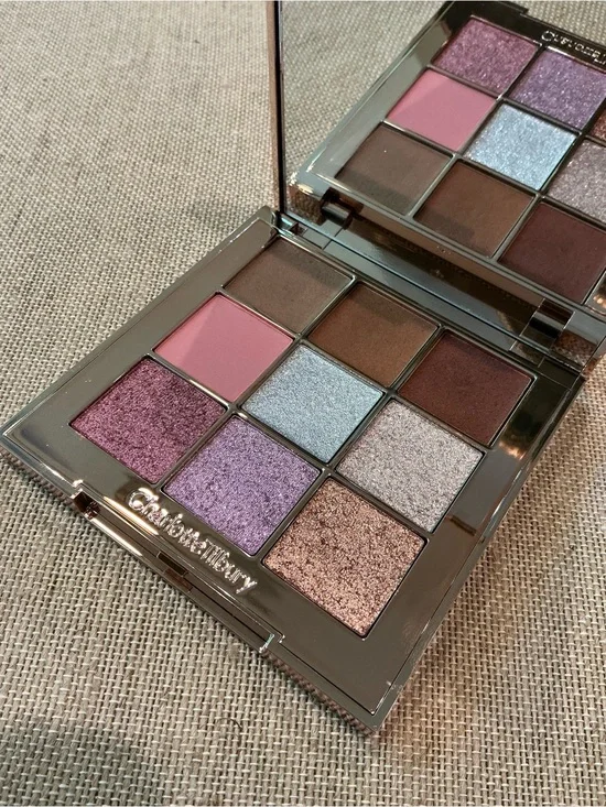 Charlotte Tilbury Limited Edition Beautyverse Eyeshadow Palette