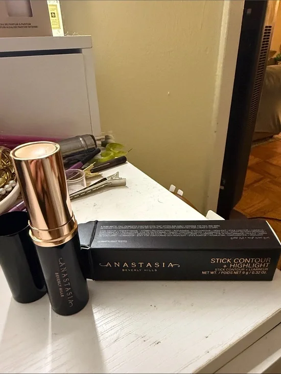 Anastasia Beverly Hills Contour + Highlight Stick - Shade Banana