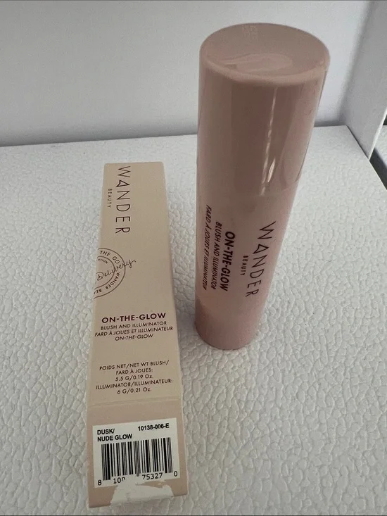 Wander Beauty On-The-Glow Blush & Illuminator stick — Dusk & Nude Glow