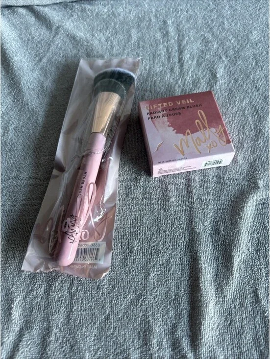 Mally XO LIFTED VEIL Radiant Cream Blush + Blush Brush Duo Set