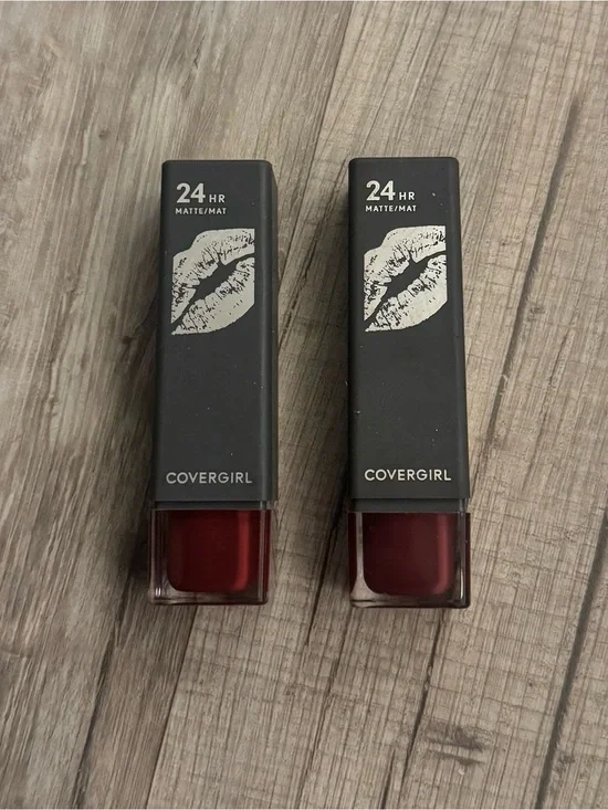 CoverGirl 24HR Matte Liquid Lipstick - 620 Risky Business & 690 Soloist