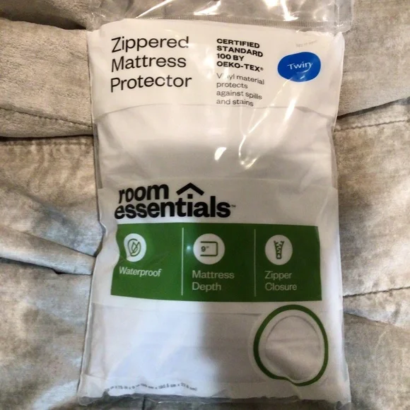 Twin mattress cover