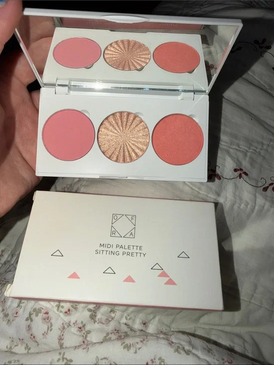 OFRA Midi Palette - Sitting Pretty (Pink & Peach Trio)