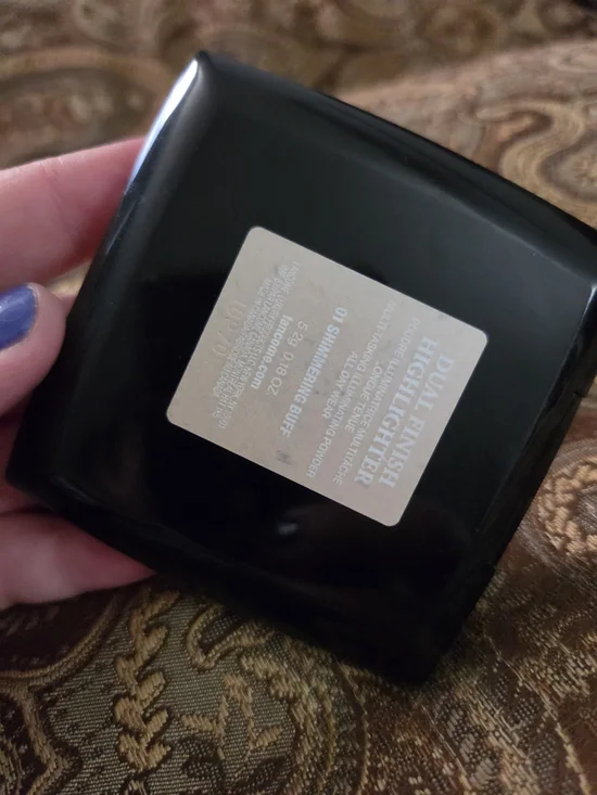Dual Finish Highlighter Compact — Shimmering Buff (Black Compact)