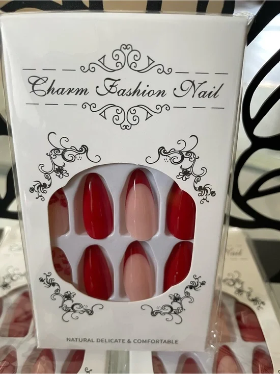 Red press on nails