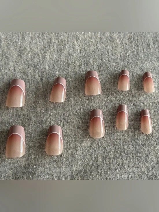 Mauve Ombre Press-On Nails with White Curve Accent