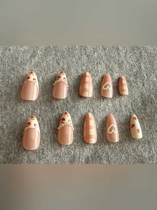 Peach & Cream Strawberry Accent Press-On Nails