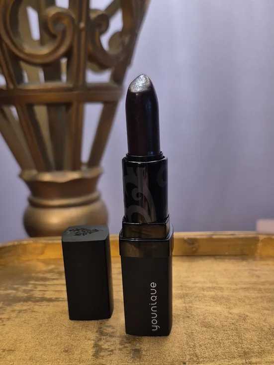 Younique  Deep Plum Lipstick. Opputunistic