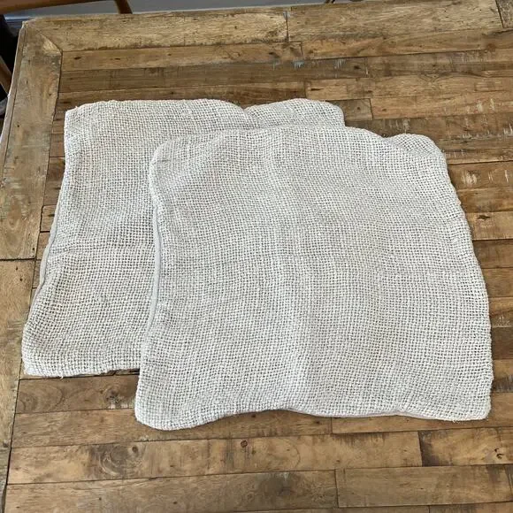 Pottery Barn Textured Woven Linen Pillow Covers Set of 2 20 in x 20 in