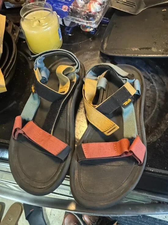 teva mens sandlas 10