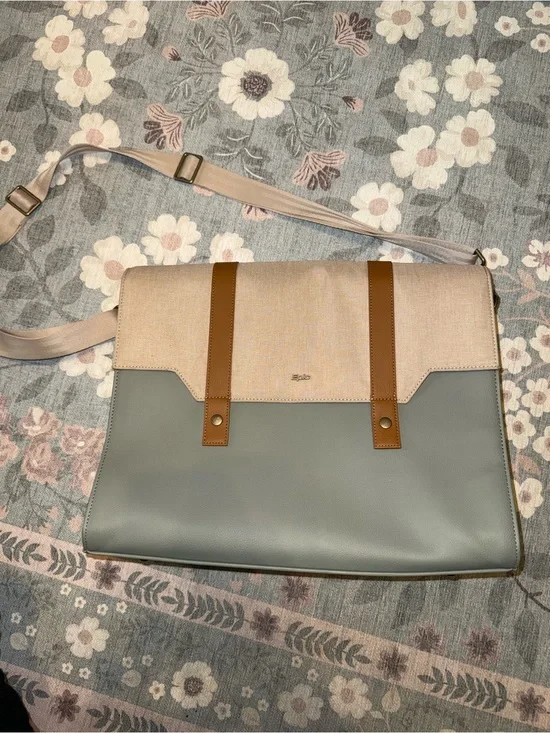 Epic Laptop Satchel BRAND NEW