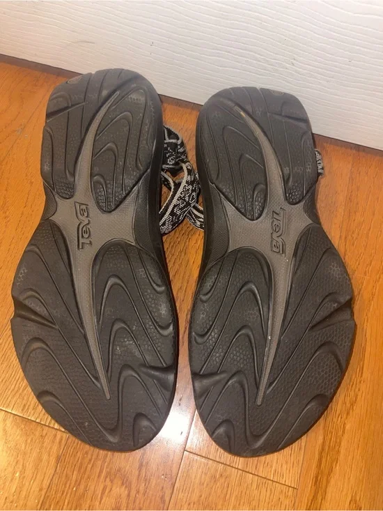 Teva Black and Gray Patterned Strappy Sandals