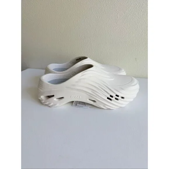 Crocs Echo Wave Men's size 8 Women’s 10